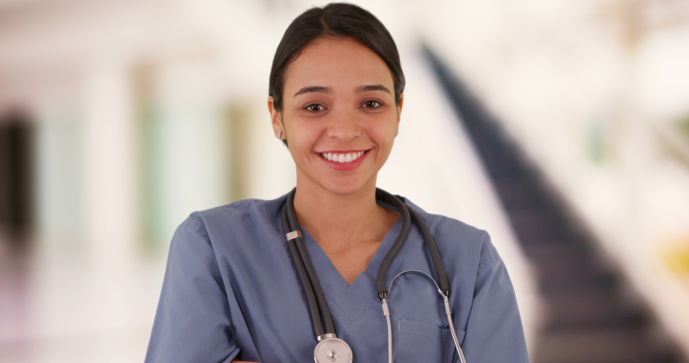 Advantages of Being a Bilingual Nursing Assistant